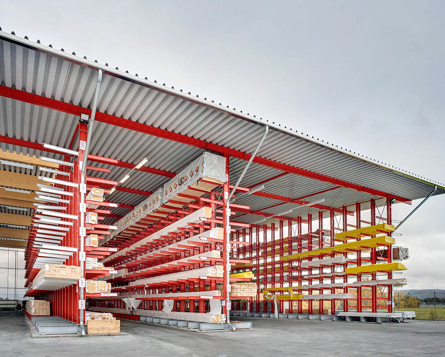 [Translate "Slovenia"] Rack-clad warehouse Cantilever racking