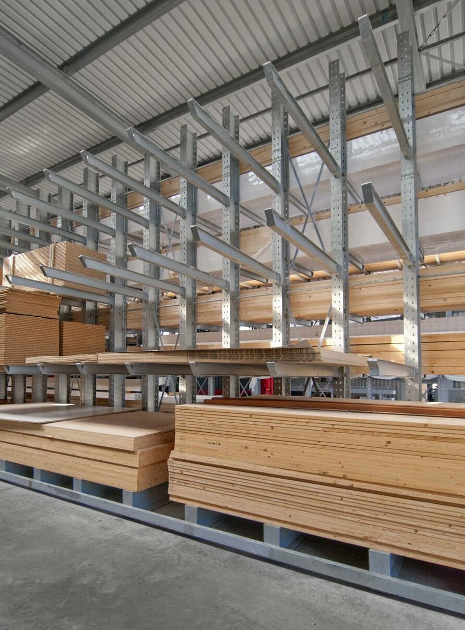 [Translate "Slovenia"] Cantilever racking timber trade