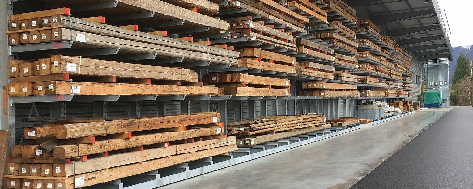 [Translate "Slovenia"] Cantilever racking timber trade