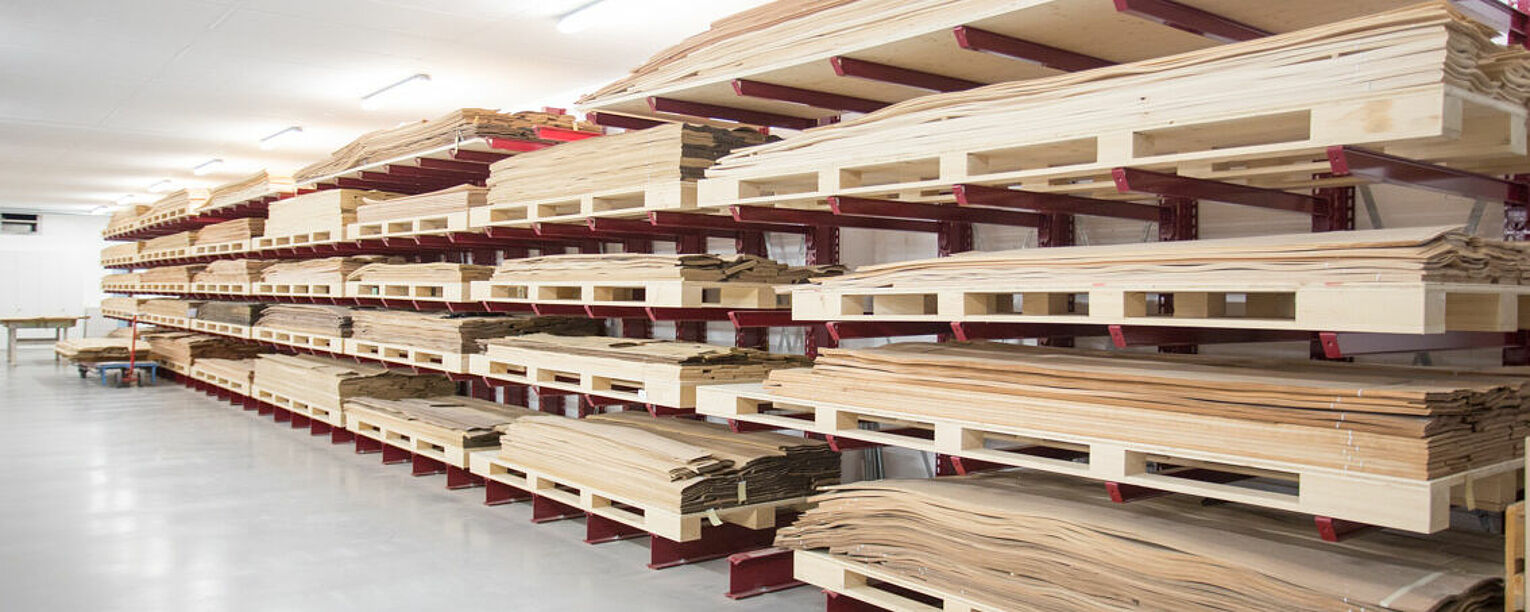 [Translate "Slovenia"] Cantilever racking timber trade